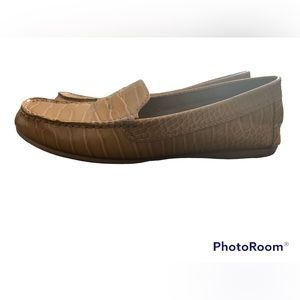 Kellie & Katie Shoes| Loafers| Women’s Size 7